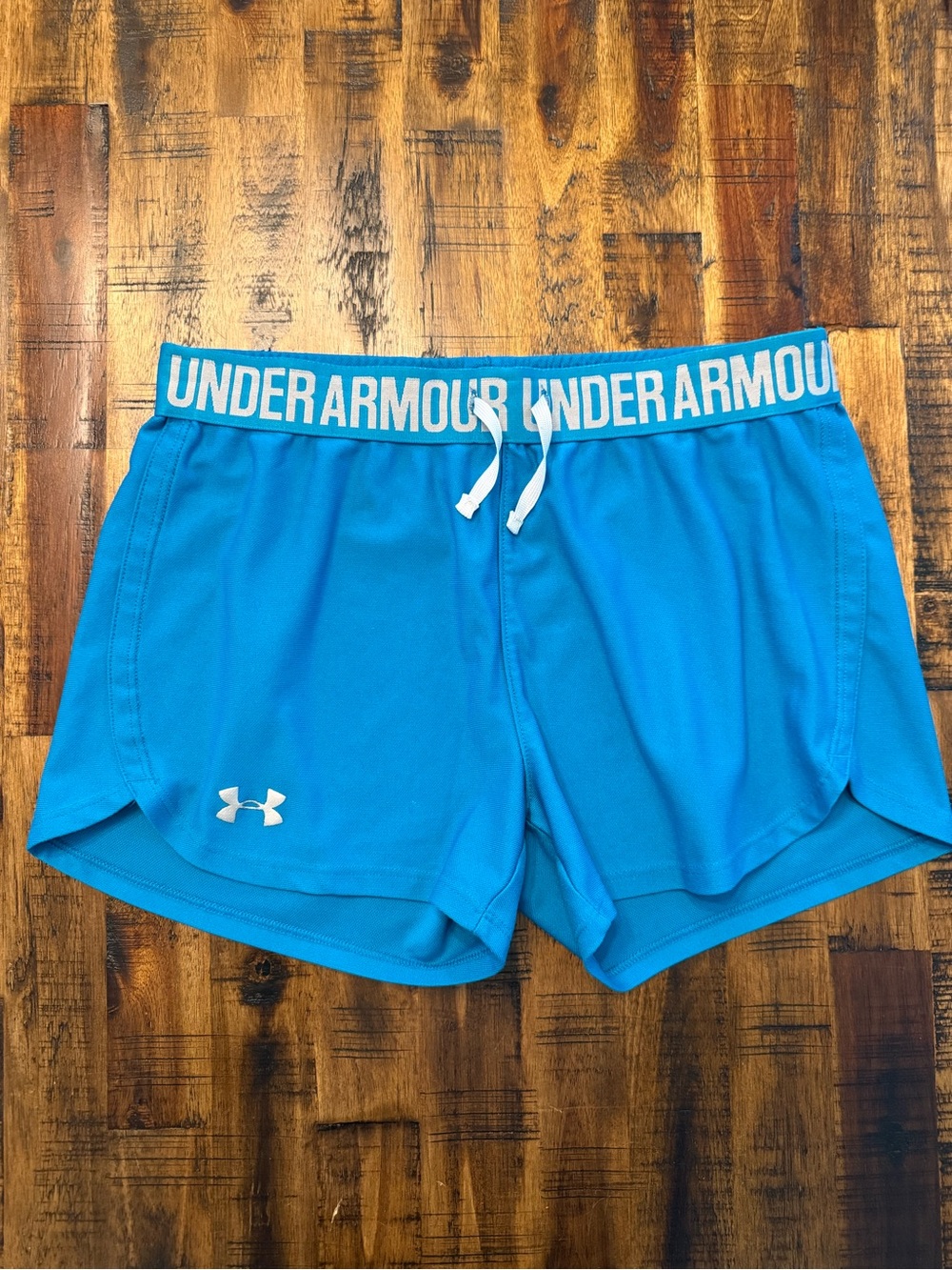 🍒Under Armour Women's Play Up Shorts. Bright Blue athletic white sz XS stretch